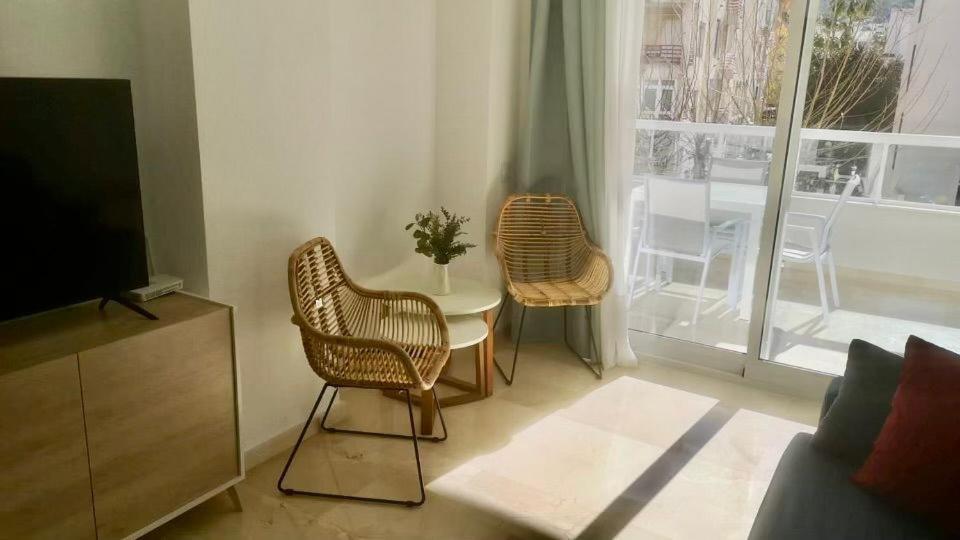 Bright Sunny Albir Beach Apartment 阿尔比尔 外观 照片
