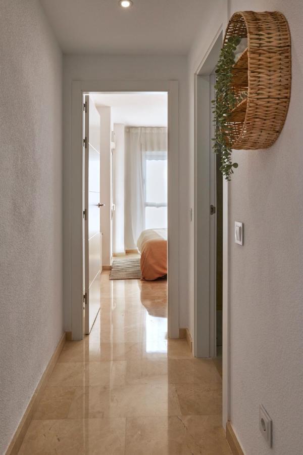 Bright Sunny Albir Beach Apartment 阿尔比尔 外观 照片
