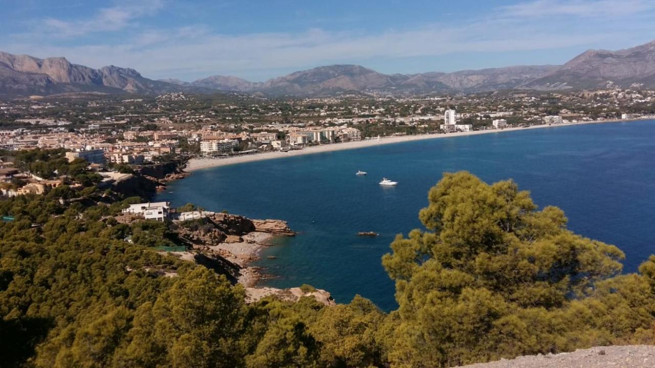 Bright Sunny Albir Beach Apartment 阿尔比尔 外观 照片